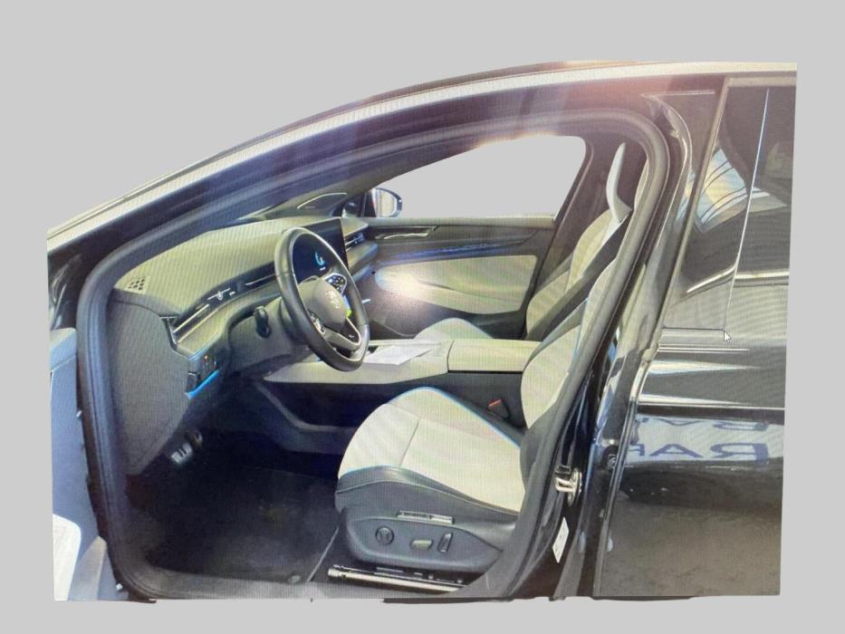 VOLKSWAGEN ID.7 2024