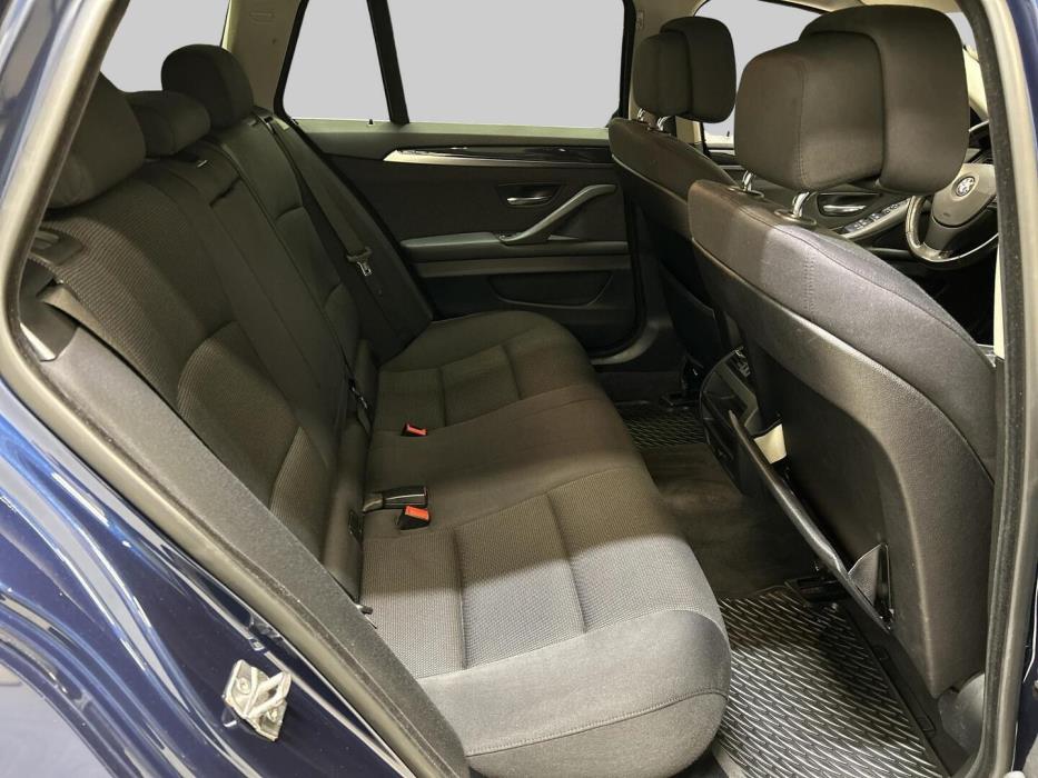 BMW 520 2012