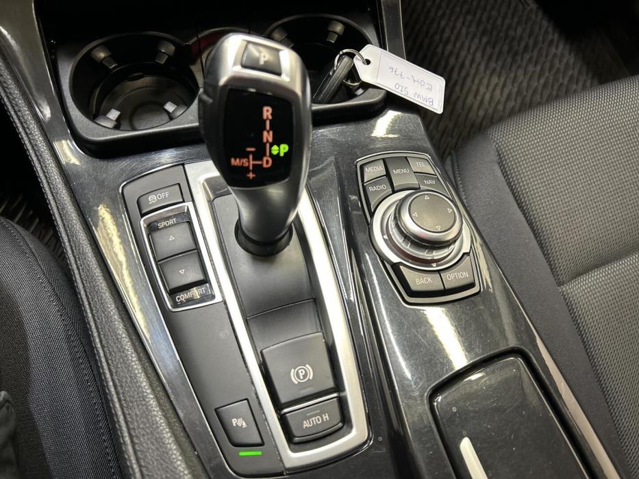 BMW 520 2012