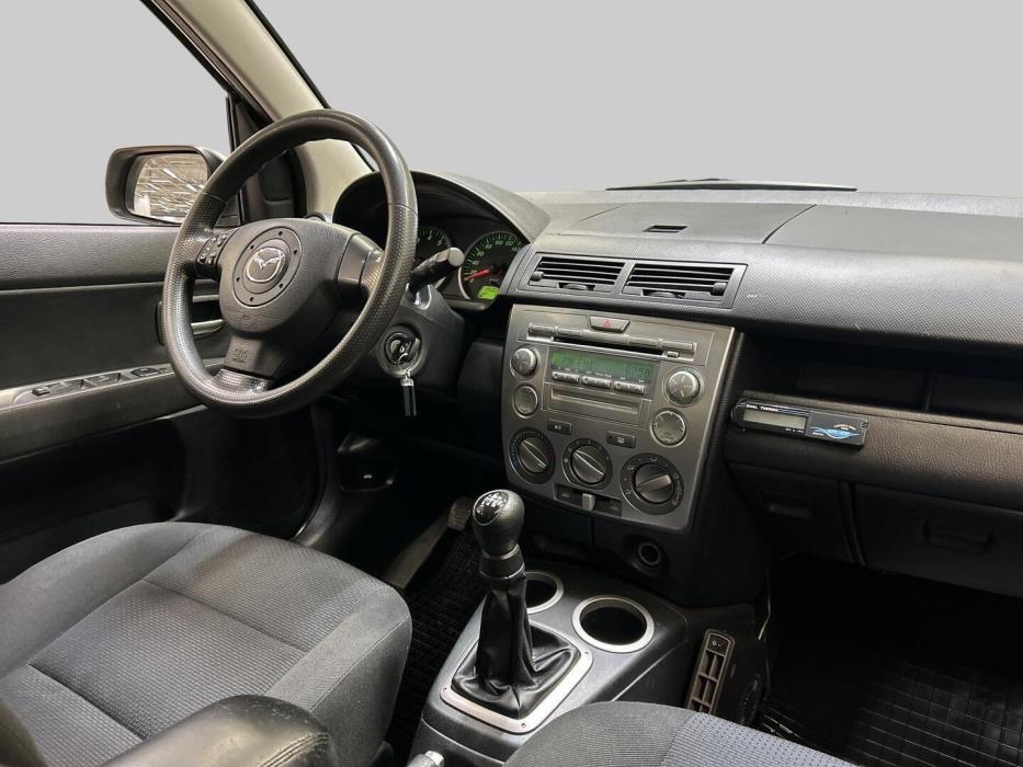 MAZDA 2 2006