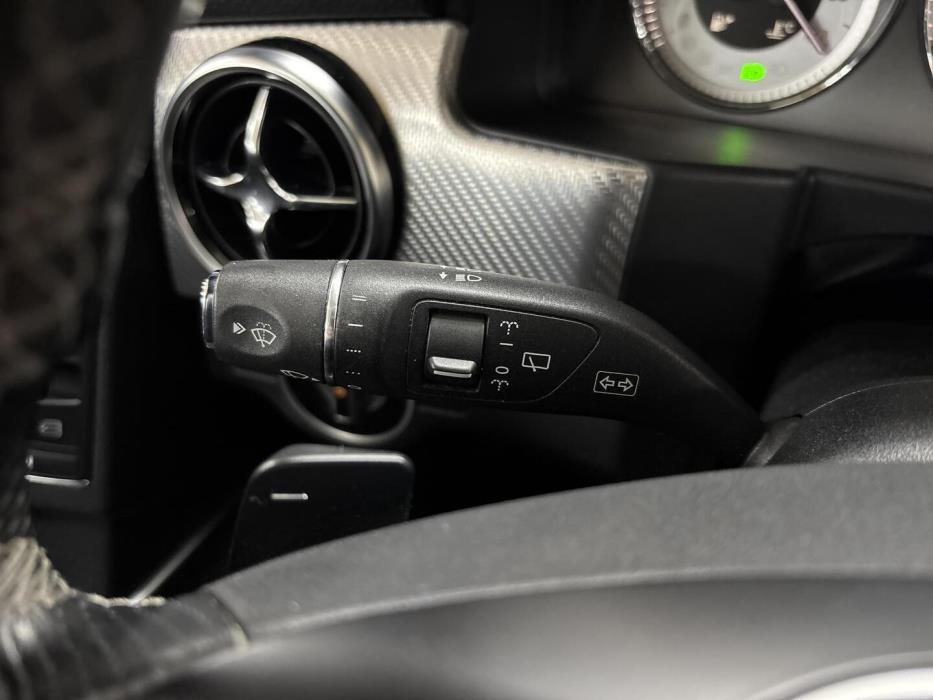 MERCEDES-BENZ GLK 2013
