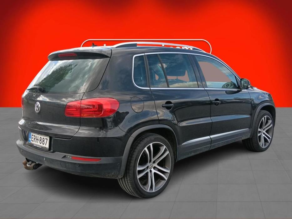 VOLKSWAGEN Tiguan 2011