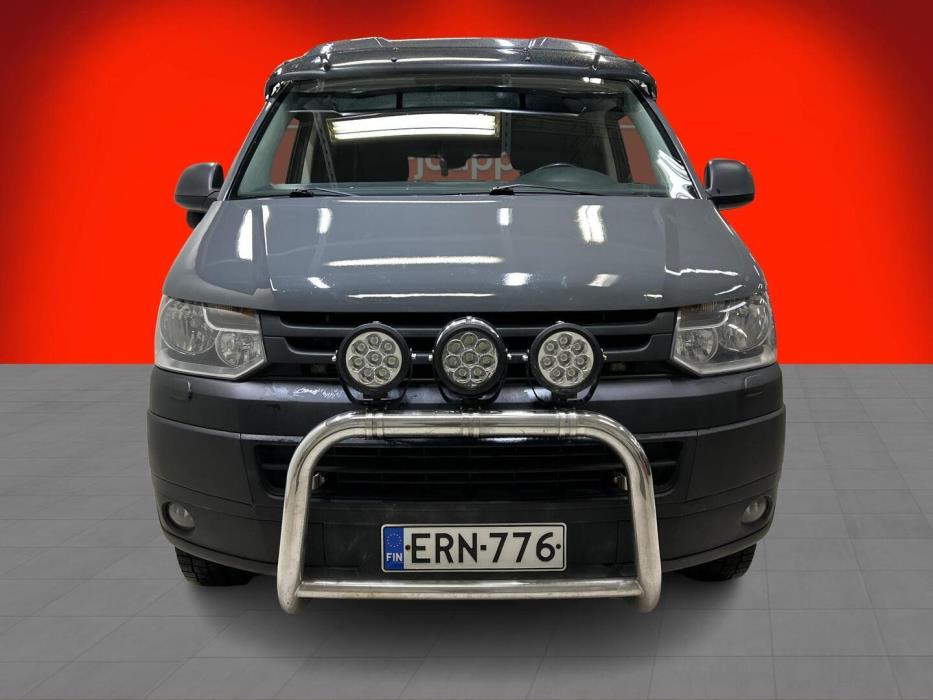 VOLKSWAGEN Transporter 2010