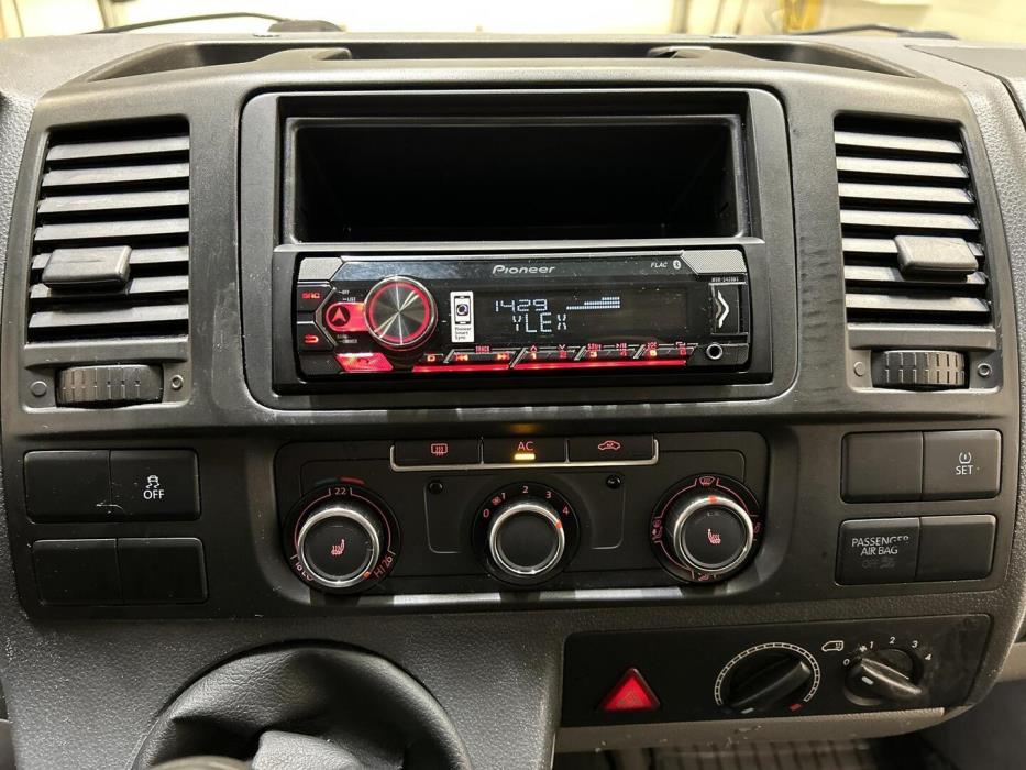 VOLKSWAGEN Transporter 2010