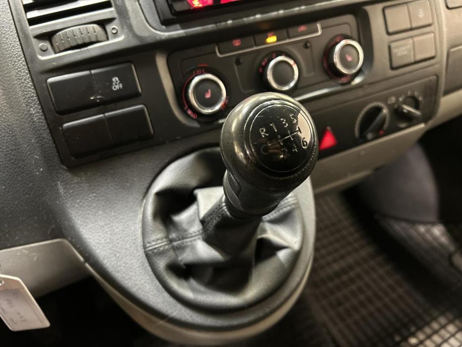 VOLKSWAGEN Transporter 2010