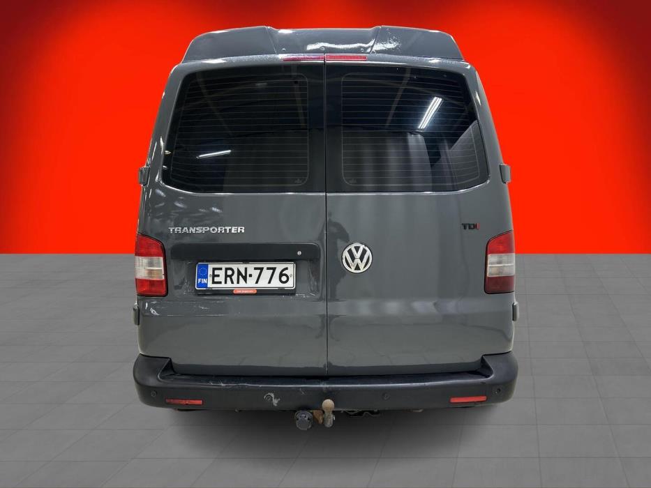 VOLKSWAGEN Transporter 2010