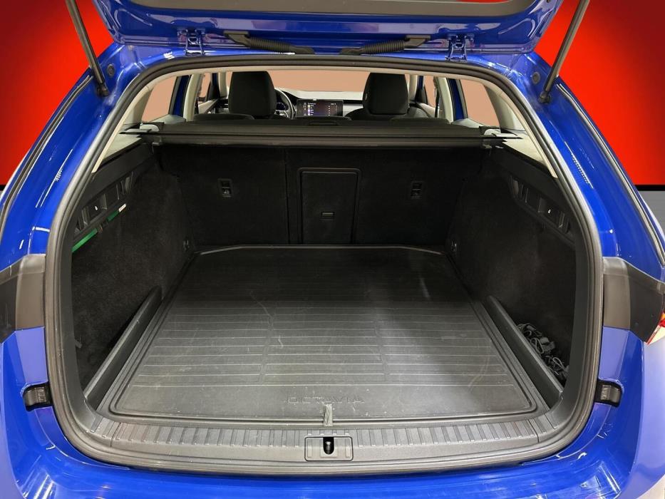 SKODA Octavia 2023