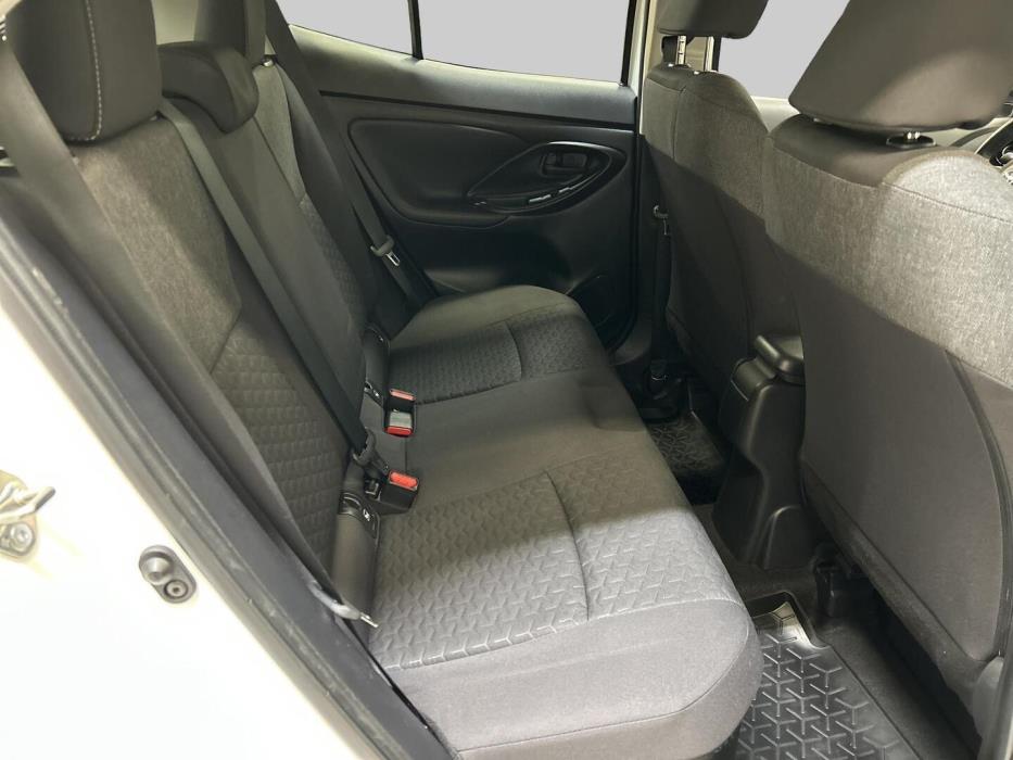 TOYOTA YARIS CROSS 2024