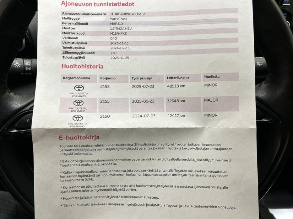 TOYOTA YARIS CROSS 2024