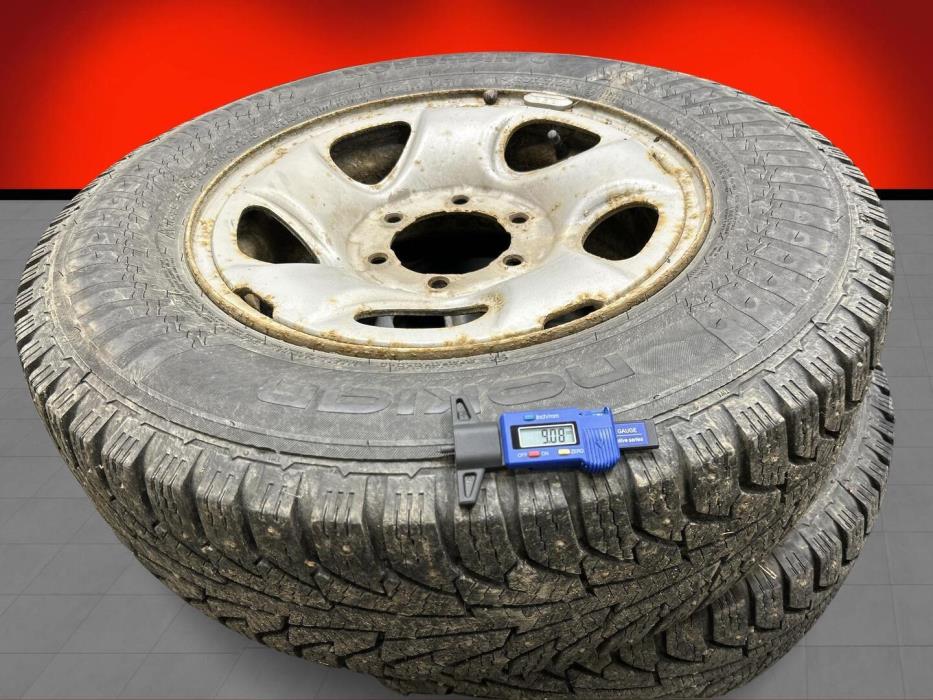 TOYOTA Hilux 2004