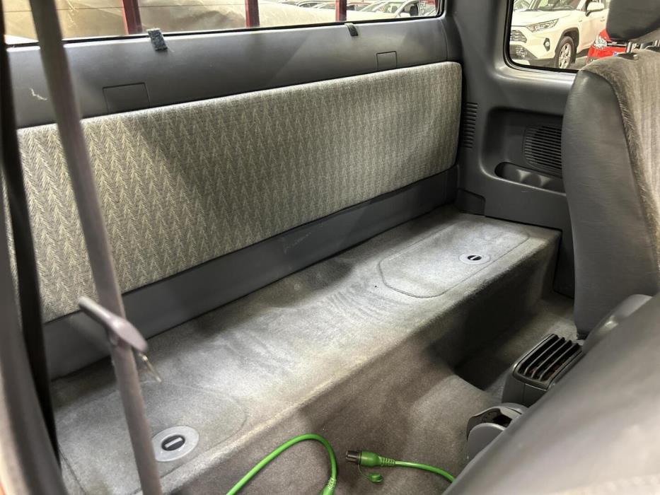 TOYOTA Hilux 2004