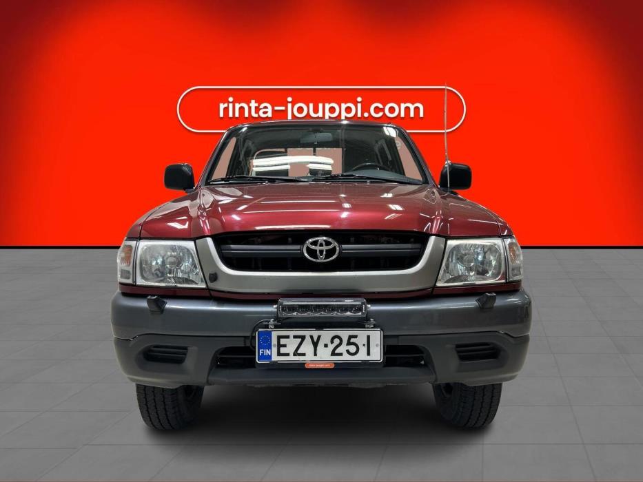 TOYOTA Hilux 2004