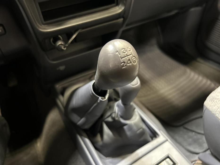 TOYOTA Hilux 2004