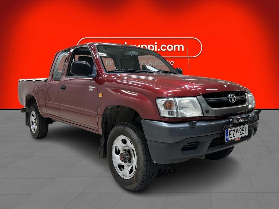 TOYOTA Hilux 2004