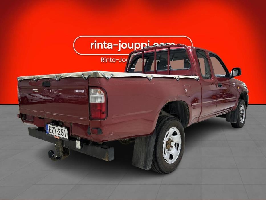TOYOTA Hilux 2004