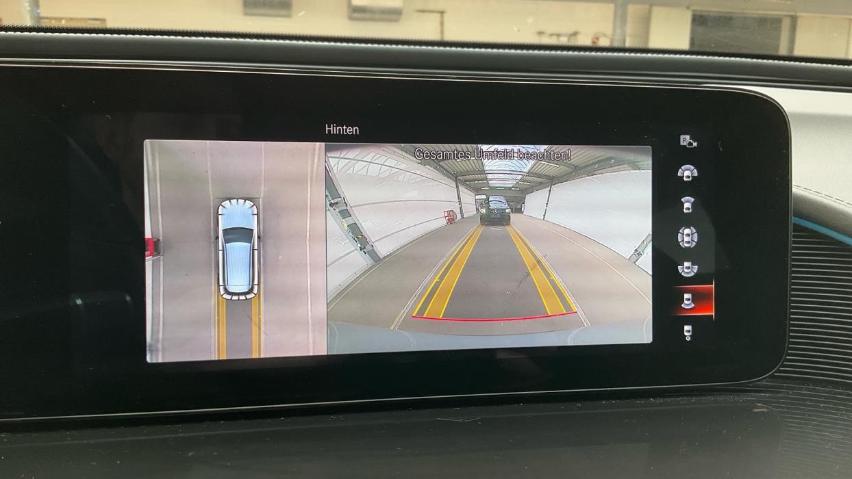 MERCEDES-BENZ EQC 2022