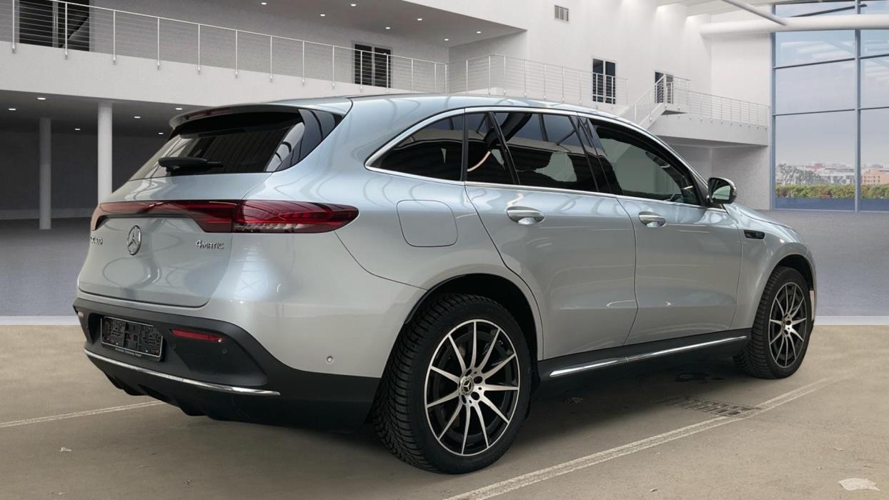 MERCEDES-BENZ EQC 2022