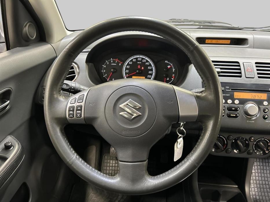 SUZUKI Swift 2007