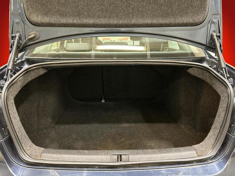 VOLKSWAGEN Jetta 2008