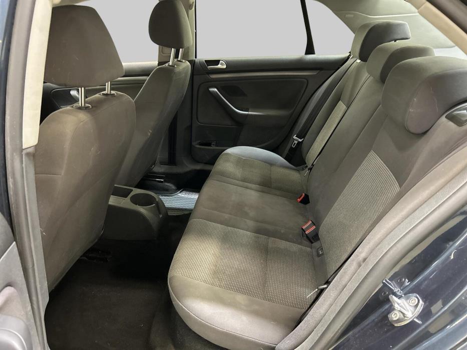 VOLKSWAGEN Jetta 2008