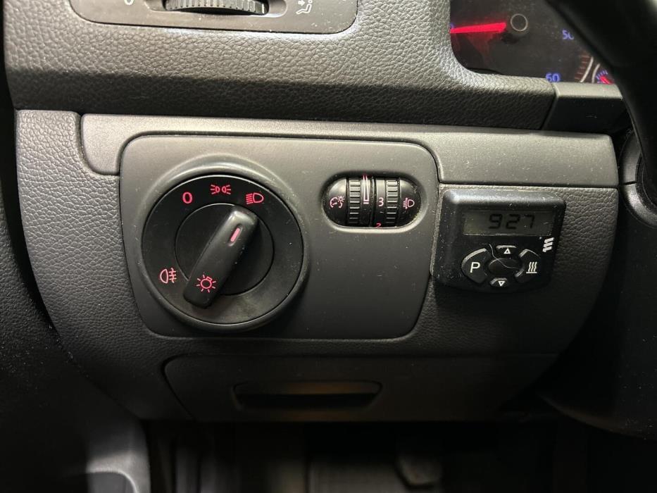 VOLKSWAGEN Jetta 2008