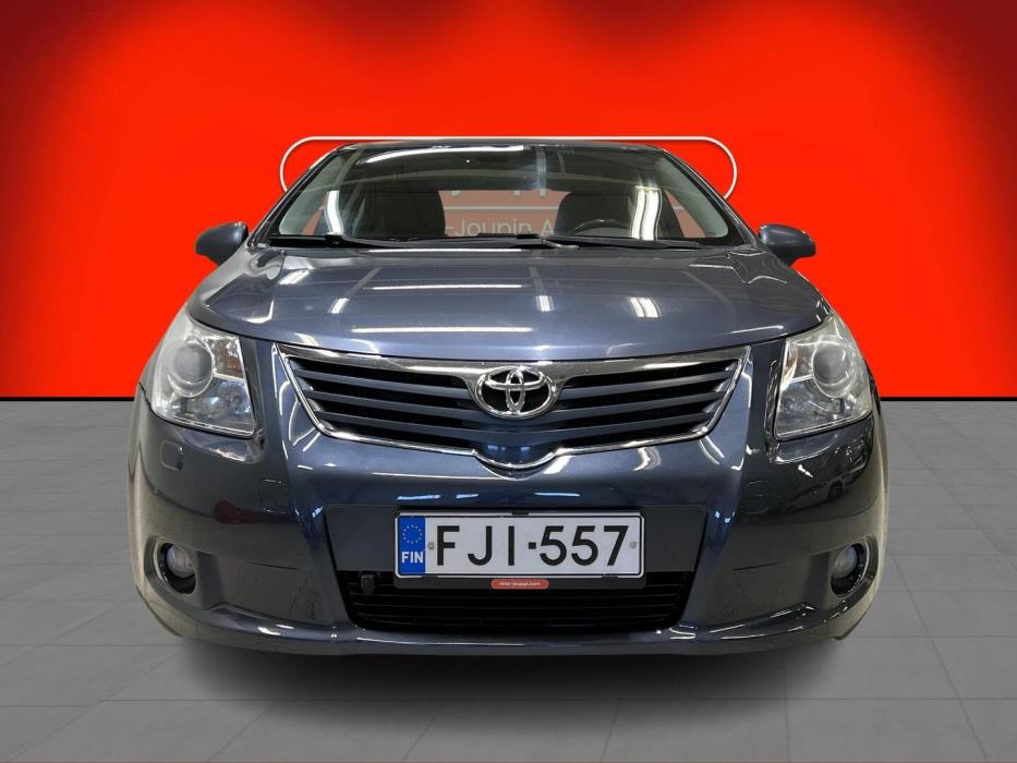 TOYOTA Avensis 2009