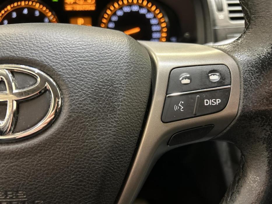 TOYOTA Avensis 2009
