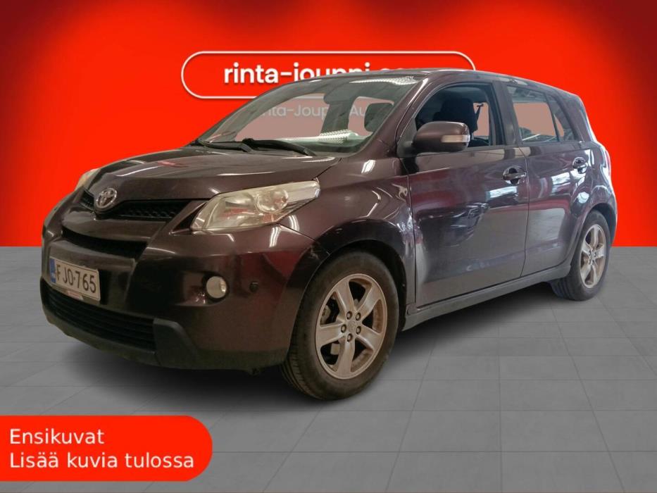 TOYOTA Urban Cruiser 2011