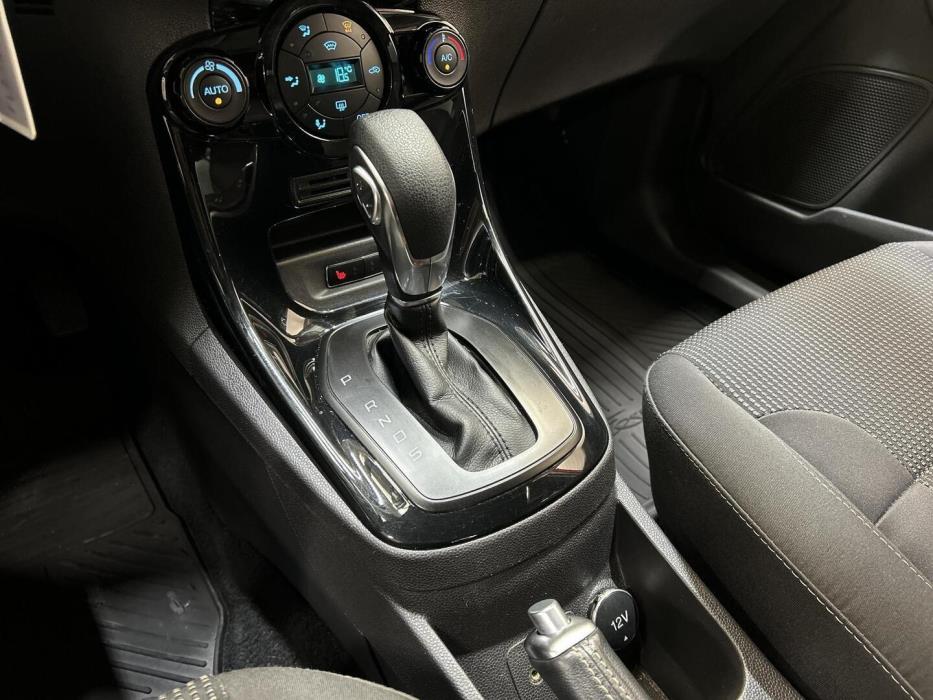 FORD Fiesta 2016