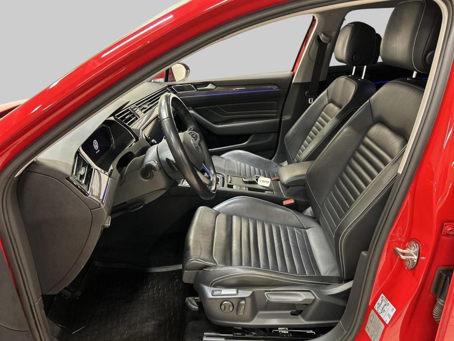 VOLKSWAGEN Passat 2021