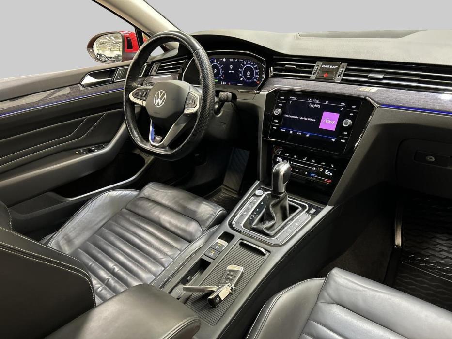 VOLKSWAGEN Passat 2021