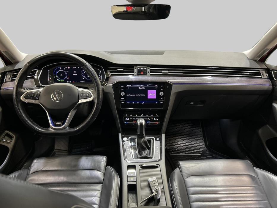 VOLKSWAGEN Passat 2021