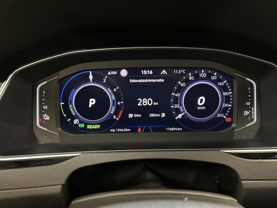 VOLKSWAGEN Passat 2021