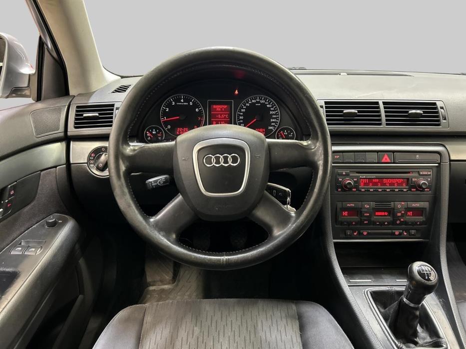 AUDI A4 2005