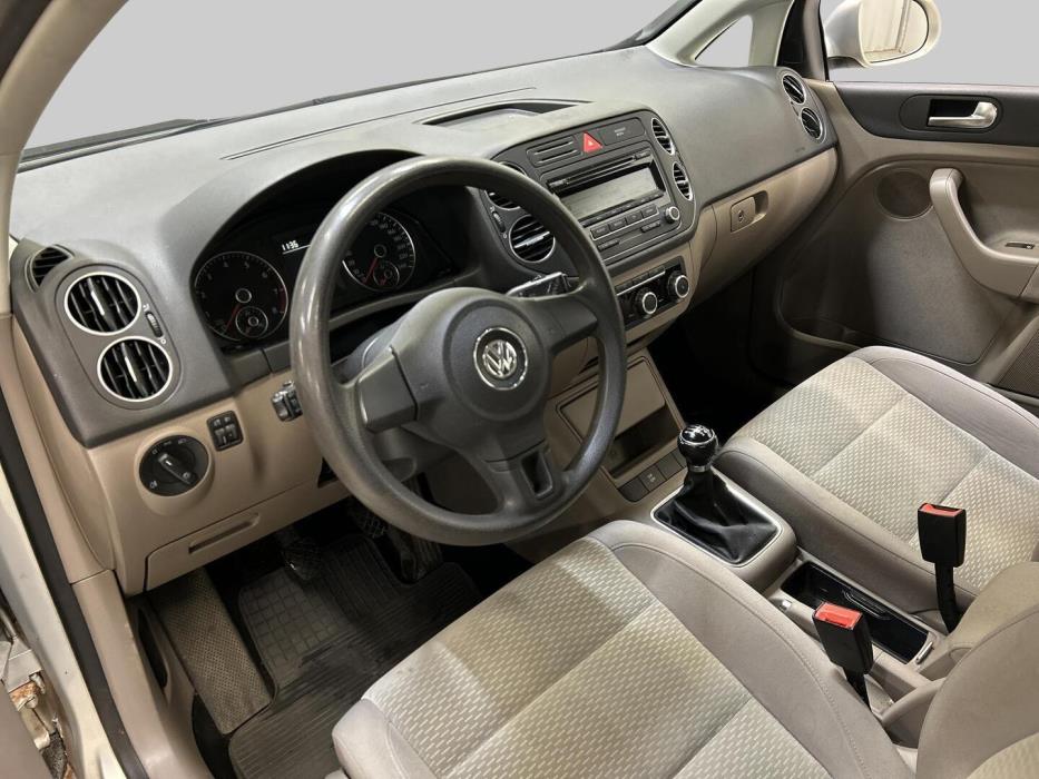 VOLKSWAGEN Golf Plus 2010