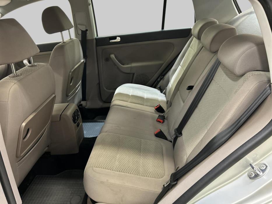 VOLKSWAGEN Golf Plus 2010