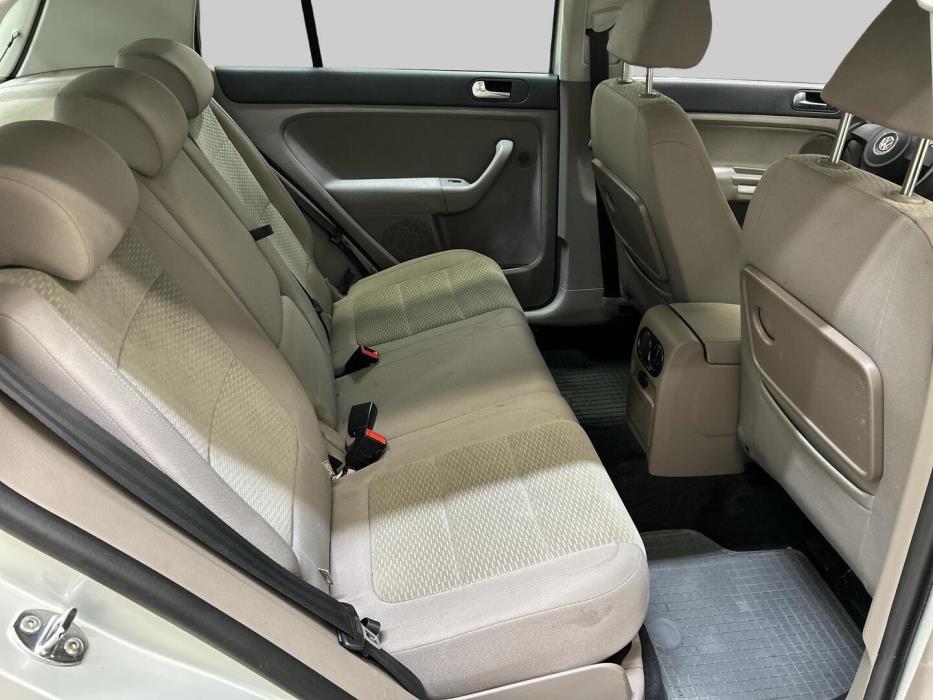 VOLKSWAGEN Golf Plus 2010