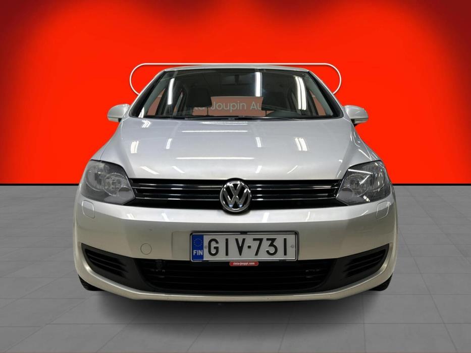 VOLKSWAGEN Golf Plus 2010