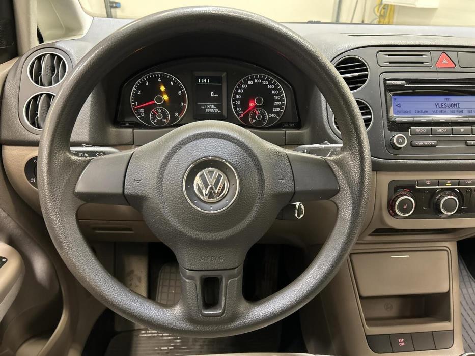 VOLKSWAGEN Golf Plus 2010