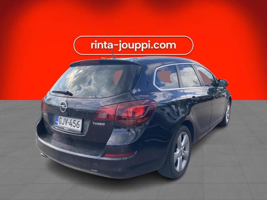 OPEL Astra 2011
