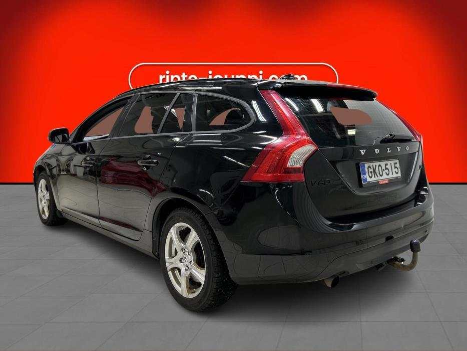 VOLVO V60 2012