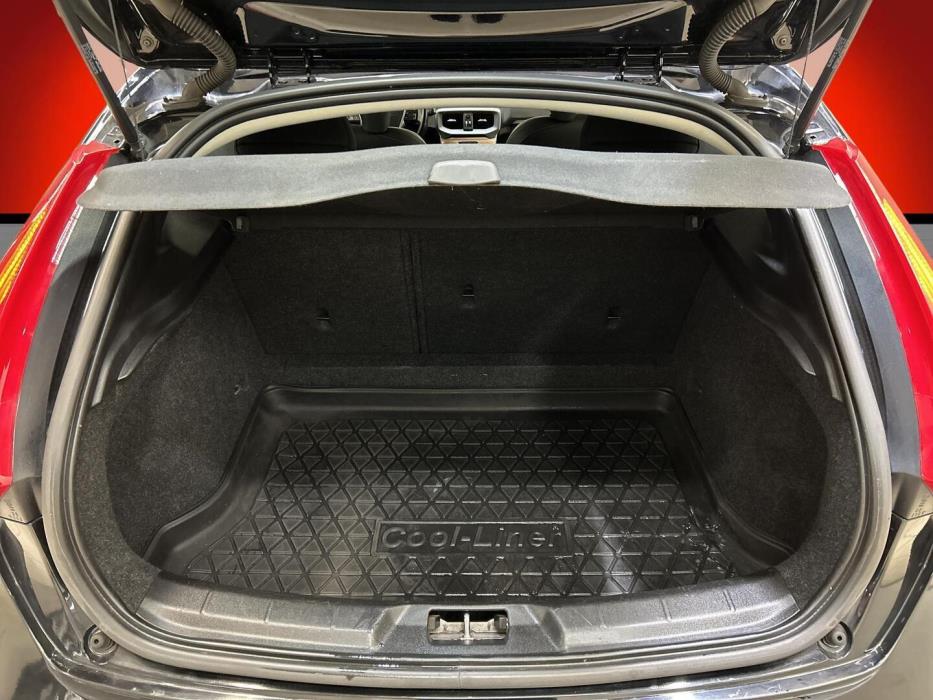 VOLVO V40 Cross Country 2015