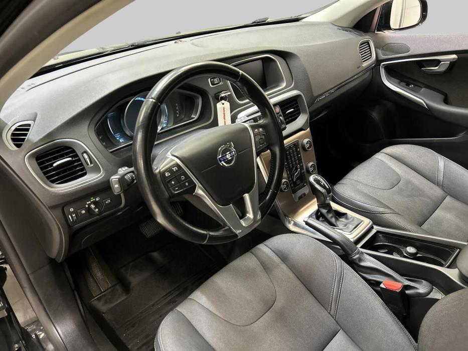 VOLVO V40 Cross Country 2015