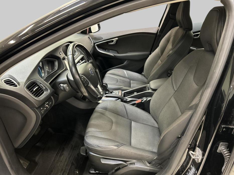 VOLVO V40 Cross Country 2015