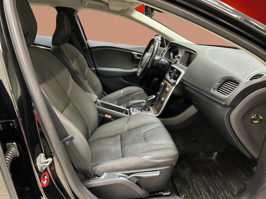 VOLVO V40 Cross Country 2015