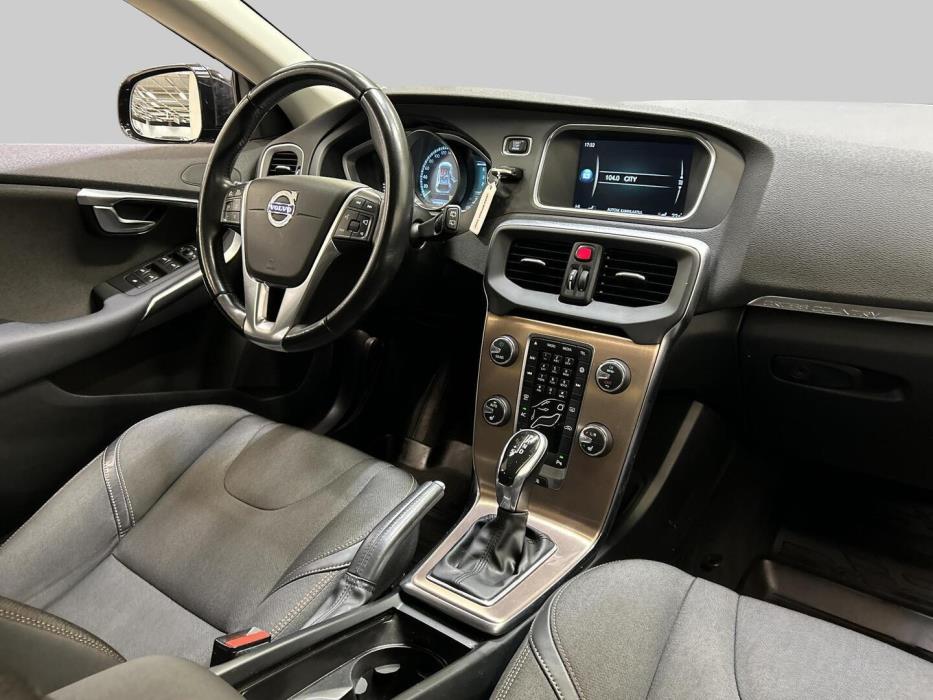 VOLVO V40 Cross Country 2015