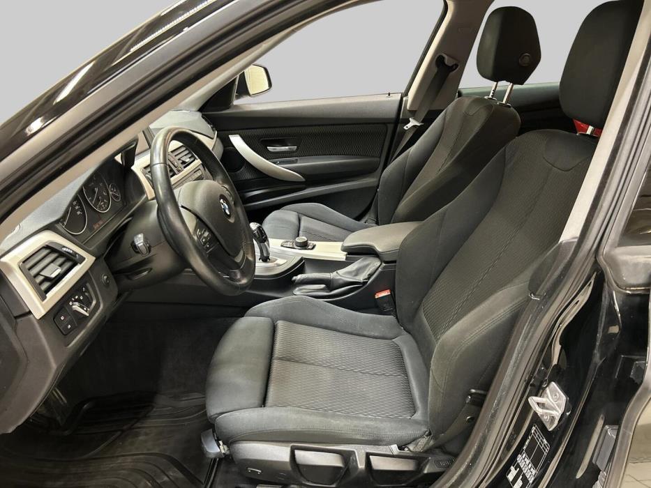 BMW 320 Gran Turismo 2016