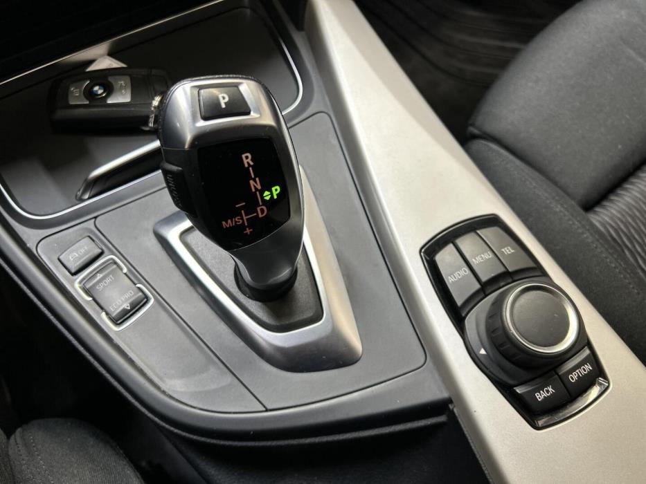 BMW 320 Gran Turismo 2016