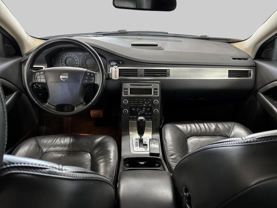 VOLVO XC70 2008
