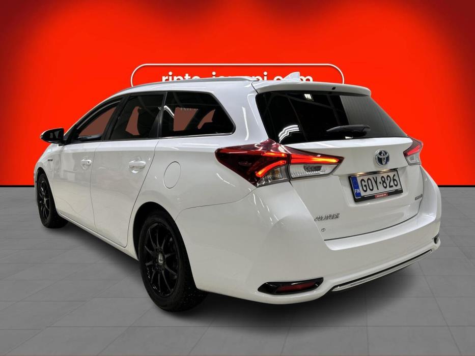 TOYOTA Auris 2017